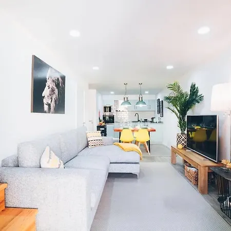 بيت للعطل Yellow Townhouse And Terrace فونشال