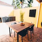 Tatil Evi Yellow Townhouse And Terrace